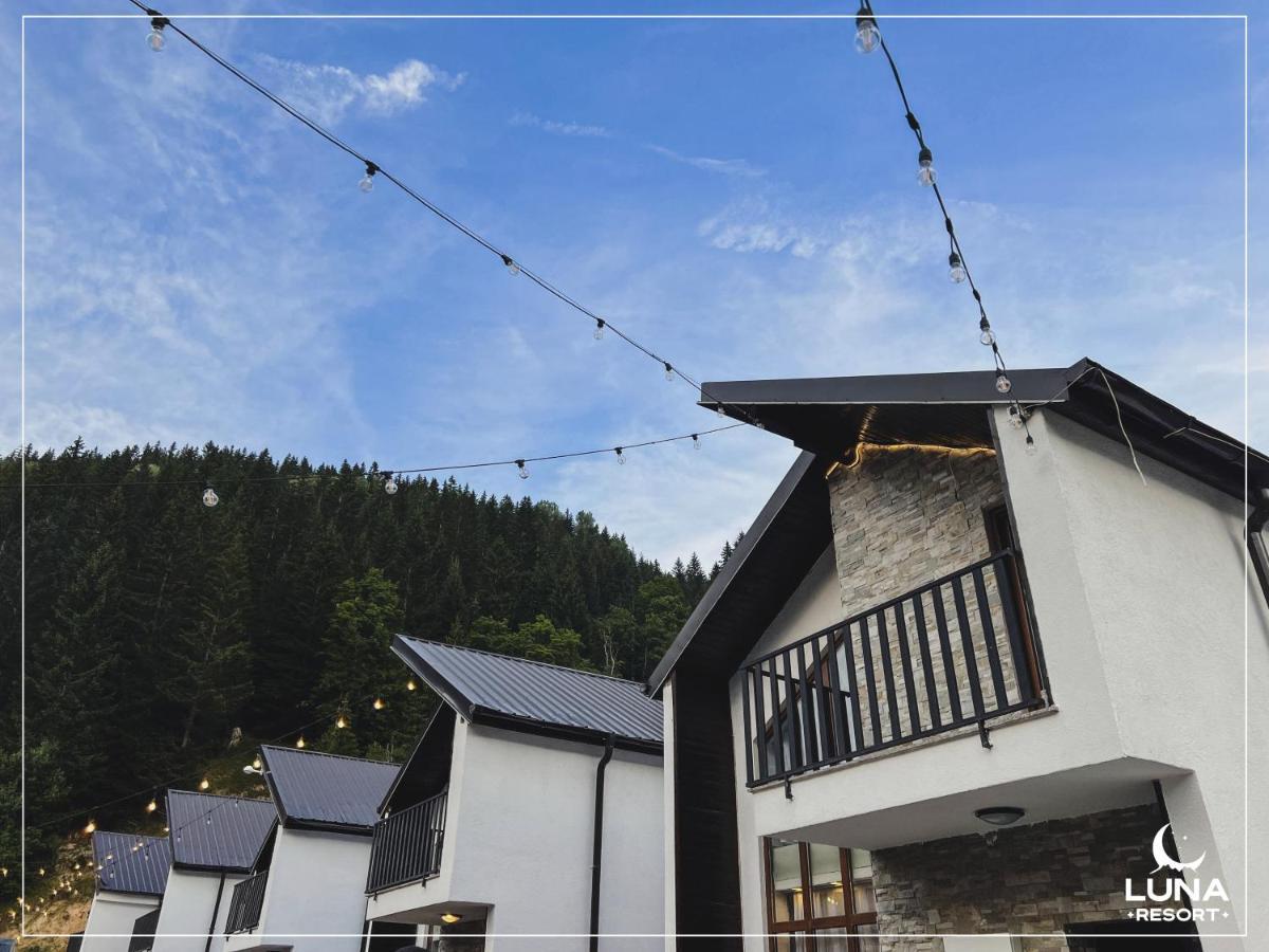 Luna Resort Pejë Esterno foto